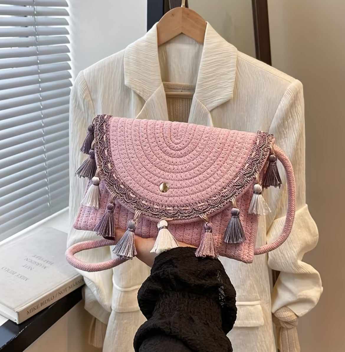 Woven straw bag