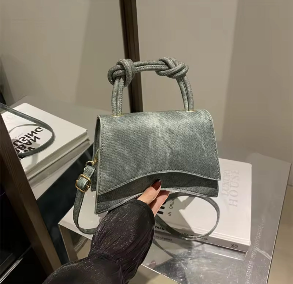 Fashionable Women's  Small Square Bags